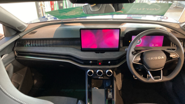 Skoda Superb 1.5 TSI e-TEC Sportline 5dr DSG Petrol Hatchback